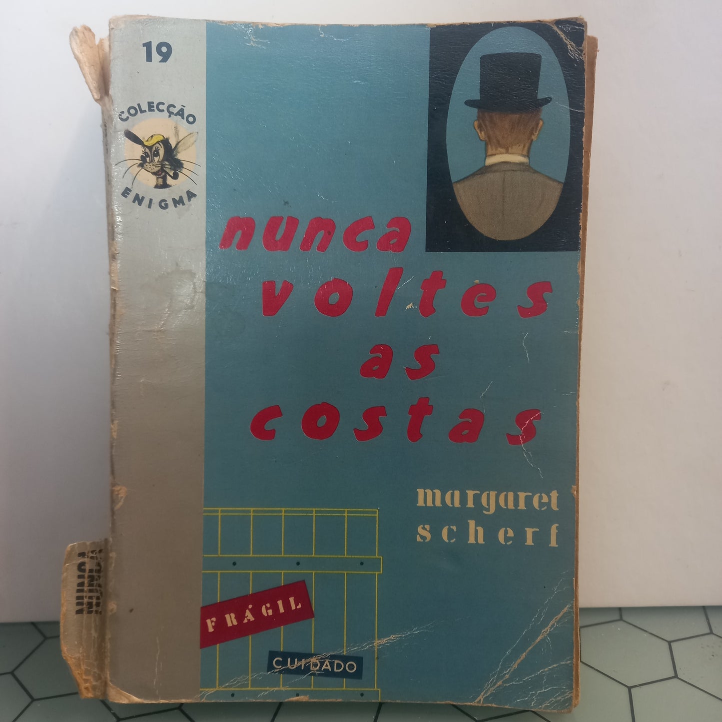 Nunca Voltes as Costas (Usado)