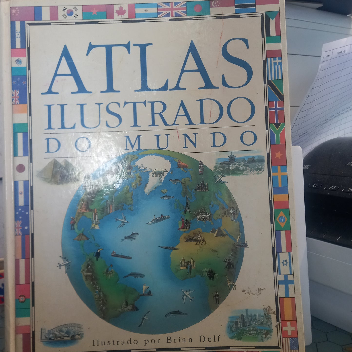 Atlas Ilustrado do Mundo (Usado)