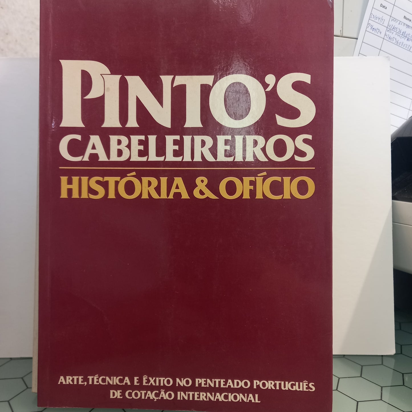 Pinto's Cabeleireiros História & Ofício (Bom Estado)