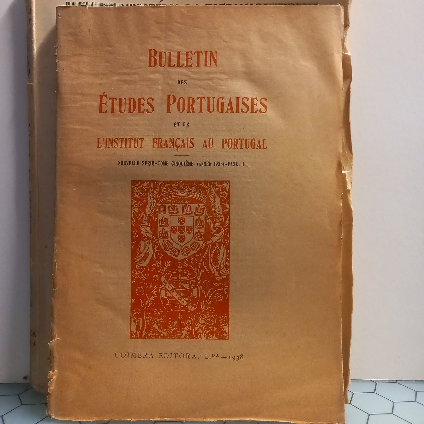 Bulletin des Études Portugaises et de L'Institut Français au Portugal (Envelhecido)