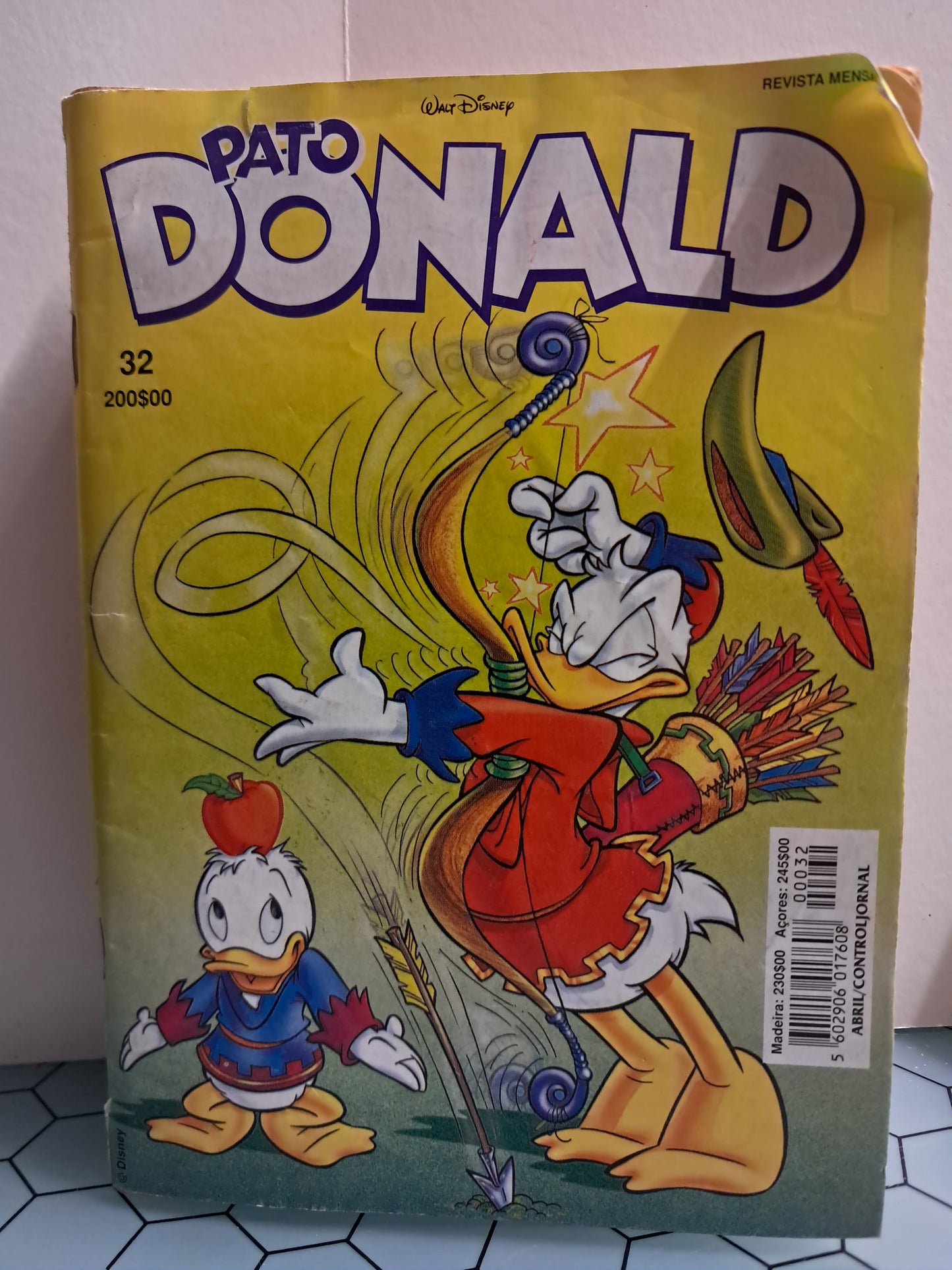 Pato Donald 32 - Donald e a Guerra dos Vizinhos (Usado)