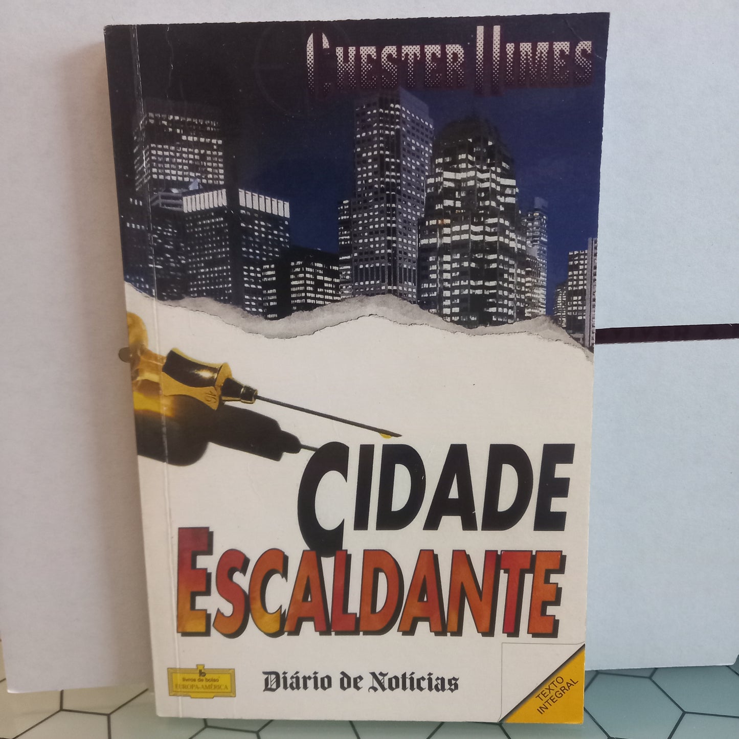 Cidade Escaldante (Como Novo)