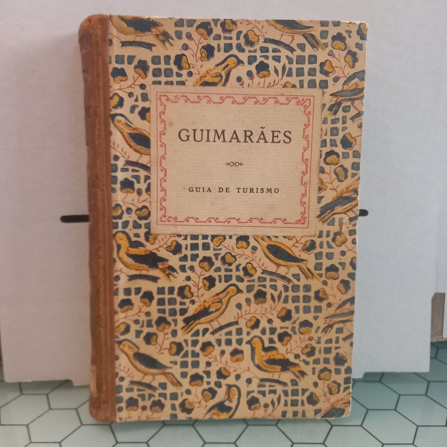 Guimarães Guia de Turismo Exemplar 160/200 (Envelhecido)