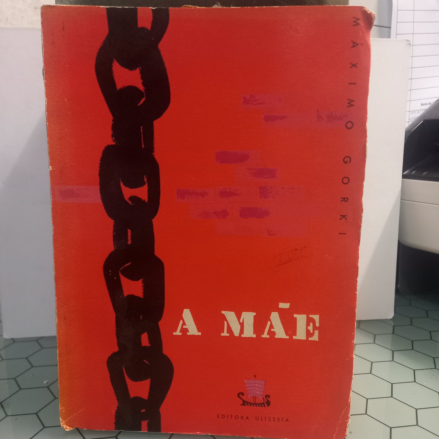 A Mãe (Envelhecido)