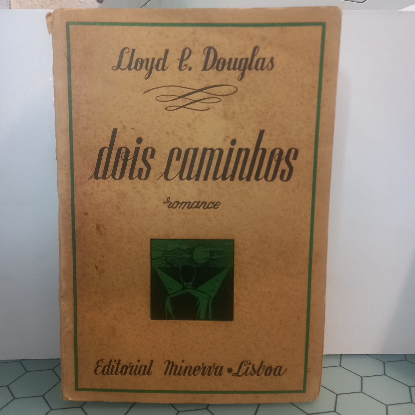 Dois Caminhos (Envelhecido)