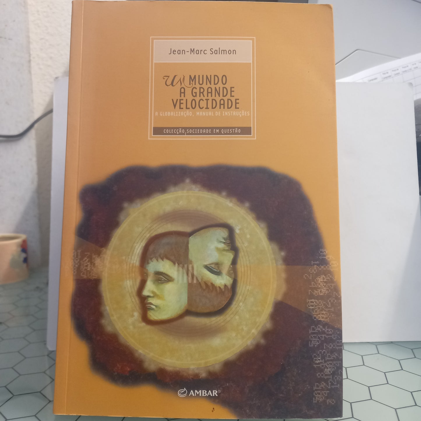 Um Mundo a Grande Velocidade (Como Novo)