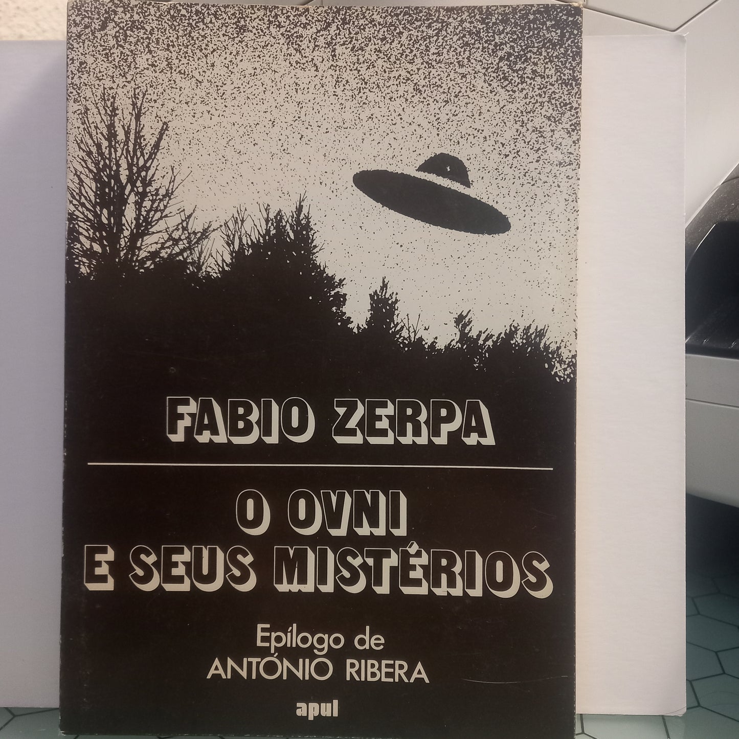 O Ovni e seus Mistérios (Bom Estado)