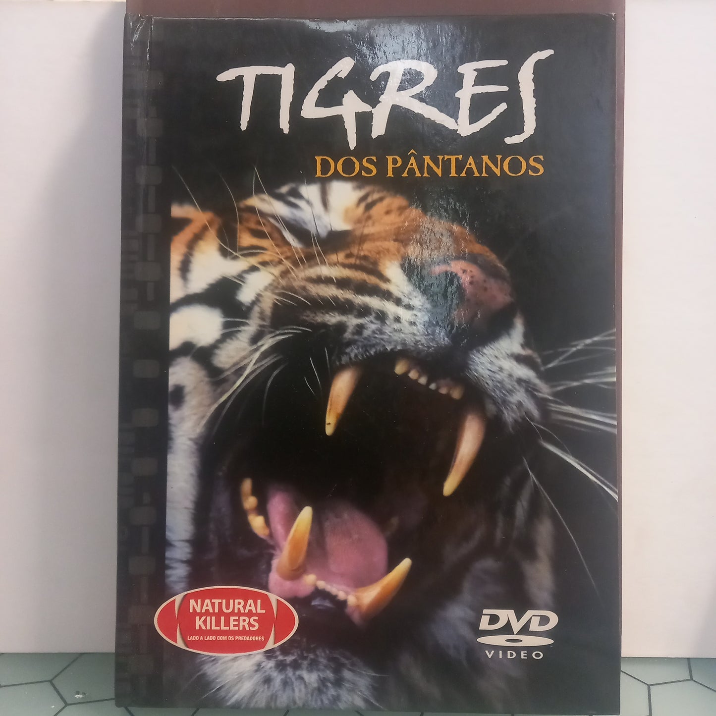 Livro/Dvd Tigres dos Pântanos (Bom Estado)