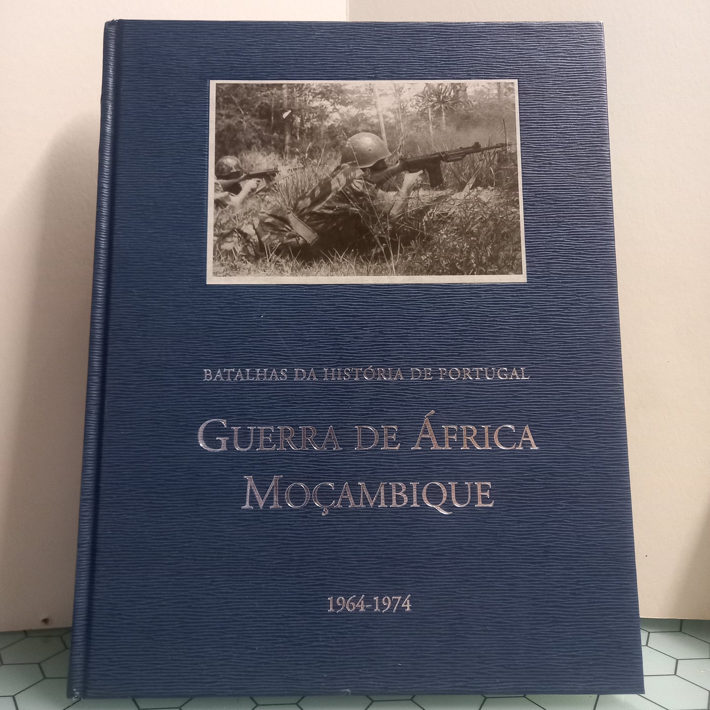 Batalhas da História de Portugal Guerra de África e Moçambique (Como Novo)