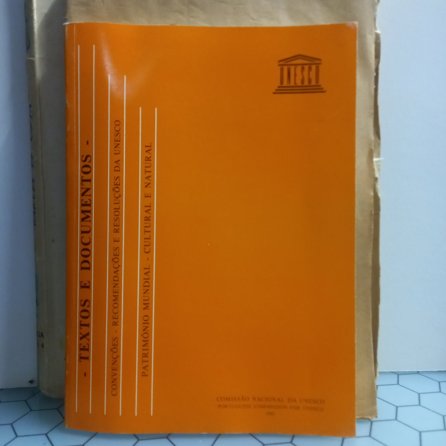 Textos e Documentos (Muito Bom Estado)